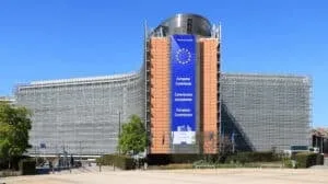 Ny EU-resolution vender bevisbyrden: AI-selskaber skal forklare brug af ophavsret